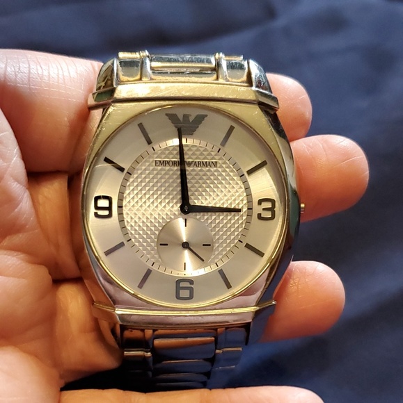 Emporio Armani Other - 🍓 Armani watch (read description)